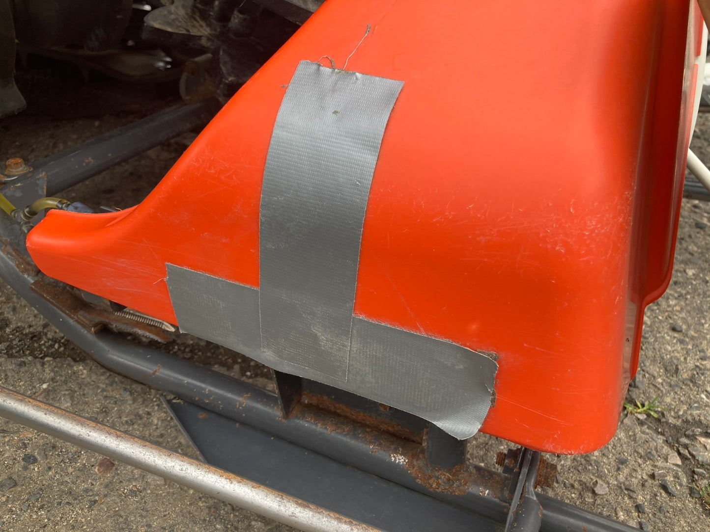 クボタ　中古　コンバイン　2条　ER213W