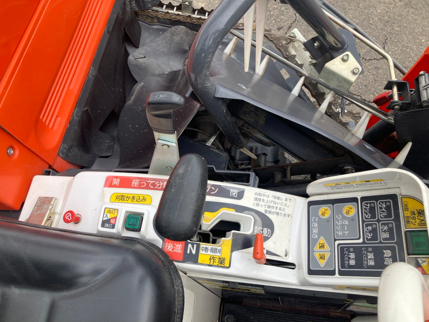 クボタ　中古　コンバイン　2条　ER213W