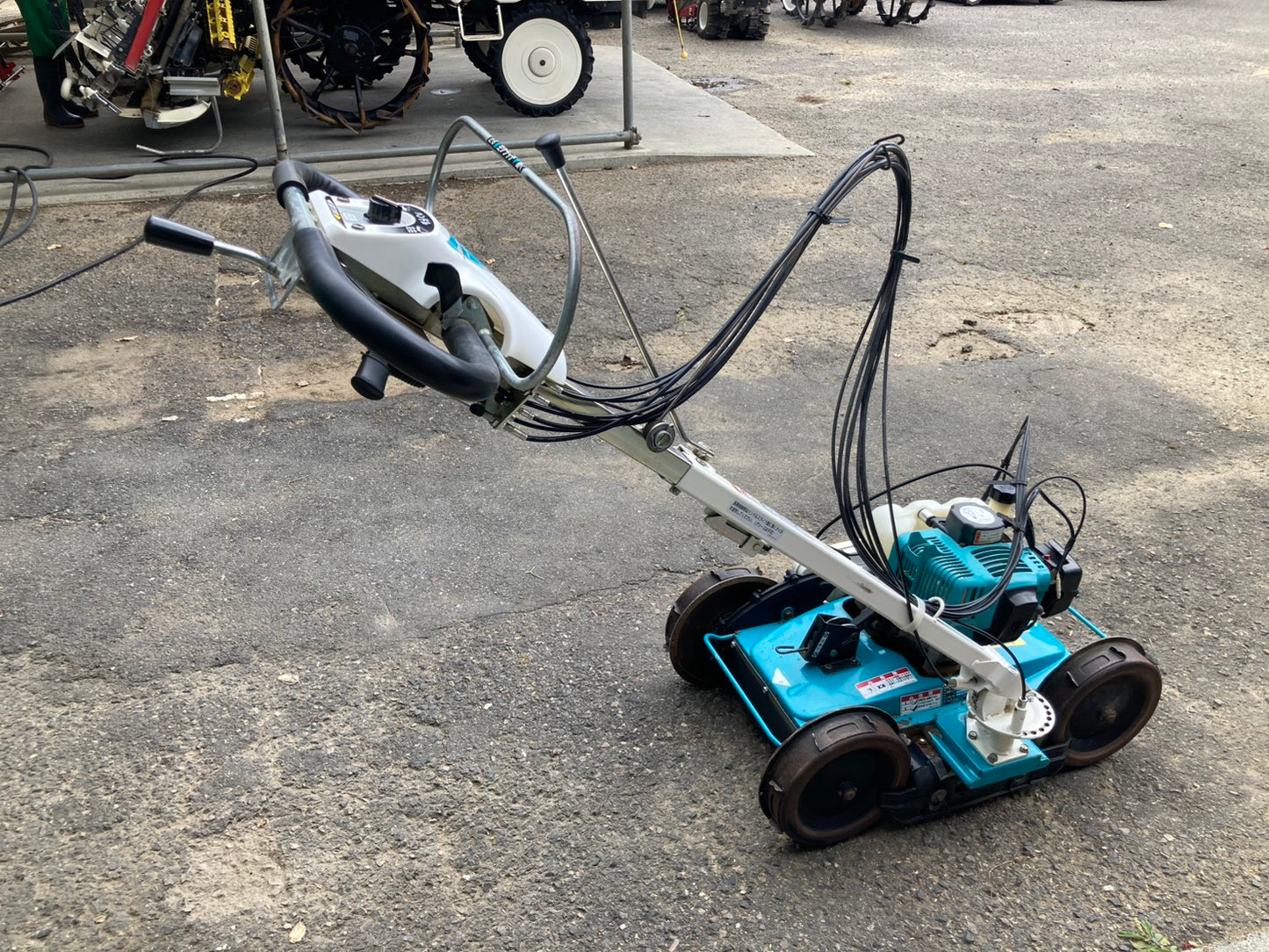 クボタ　中古　自走式草刈機　GC-K401EX
