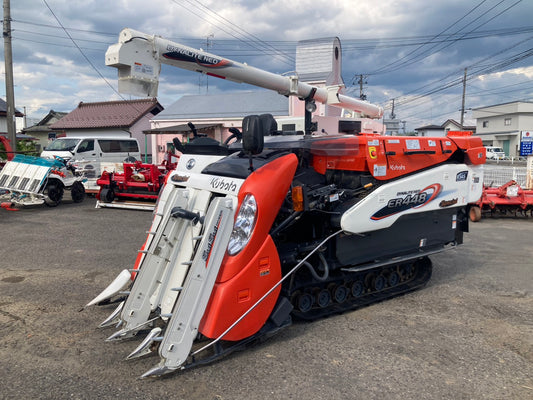 クボタ　中古　コンバイン　4条　48馬力　176時間　ER448N-SPSDW2E