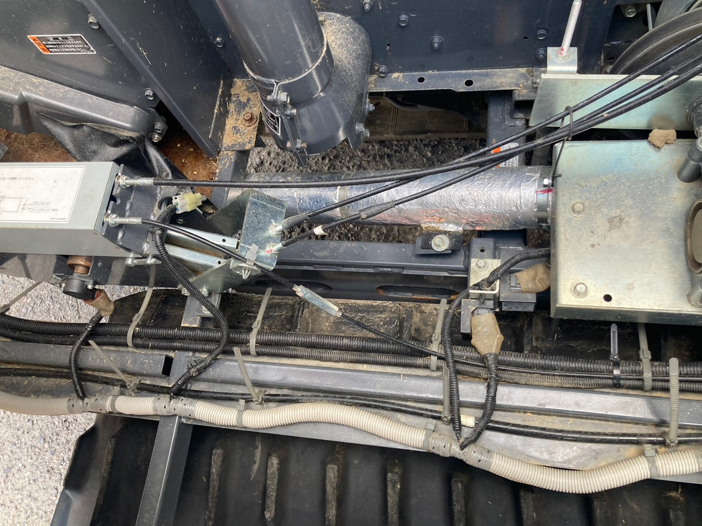 クボタ　中古　コンバイン　4条　48馬力　176時間　ER448N-SPSDW2E