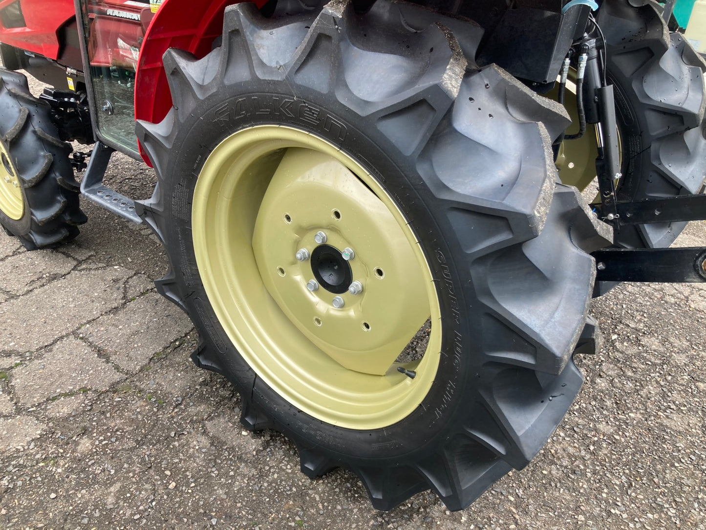 ヤンマー　中古　トラクター　本体のみ　97ｈ　33馬力　YT233A(J)