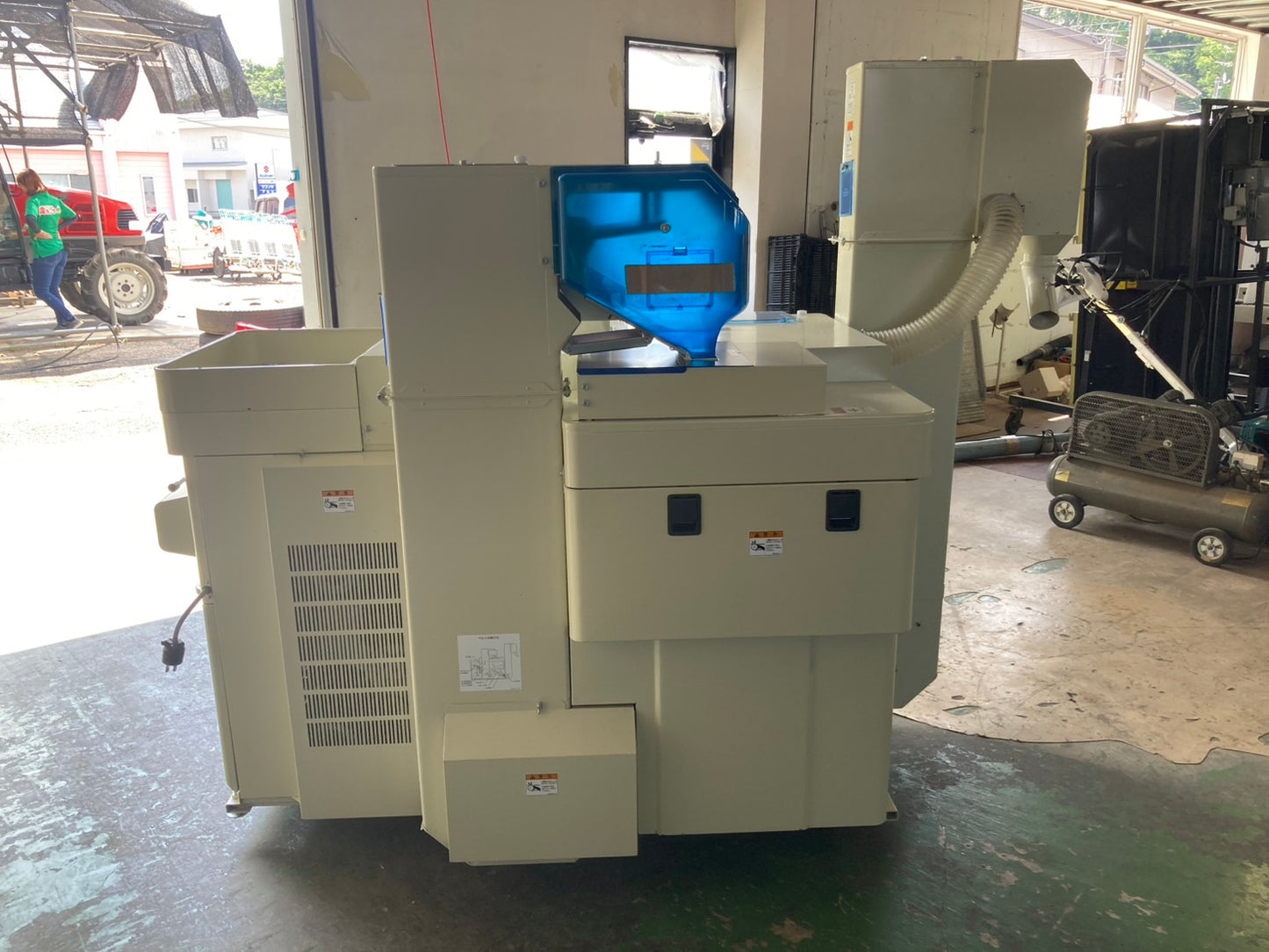 サタケ　中古　籾摺機　5インチ　123時間　NRZ550GWAK(2)