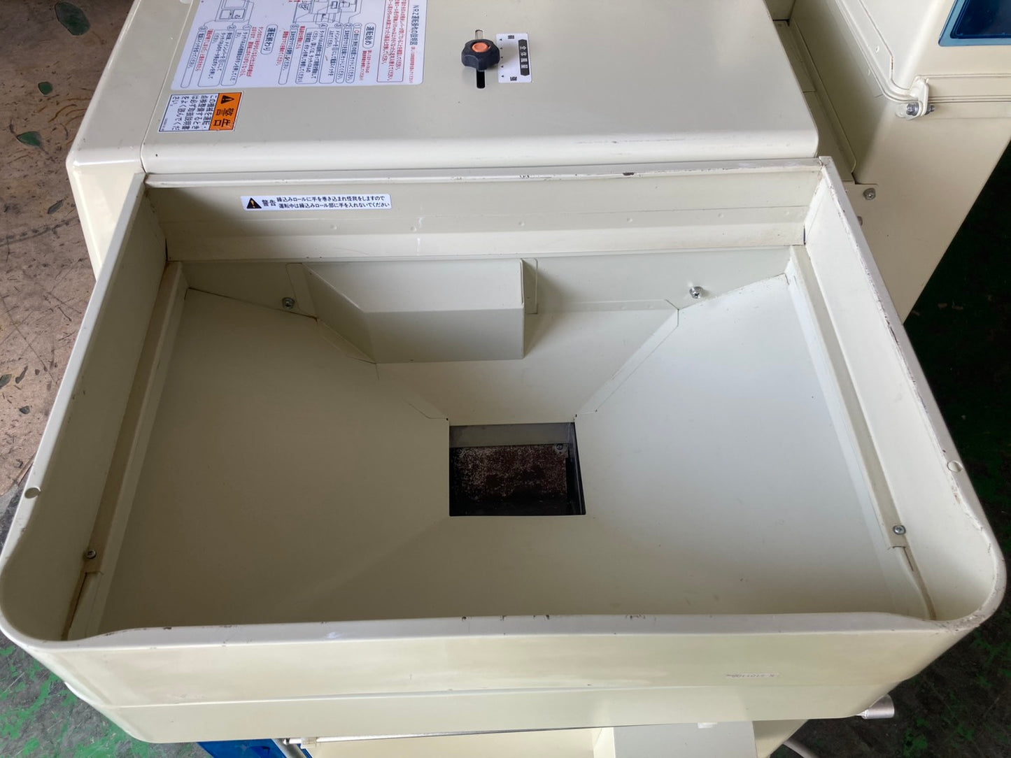 サタケ　中古　籾摺機　5インチ　123時間　NRZ550GWAK(2)