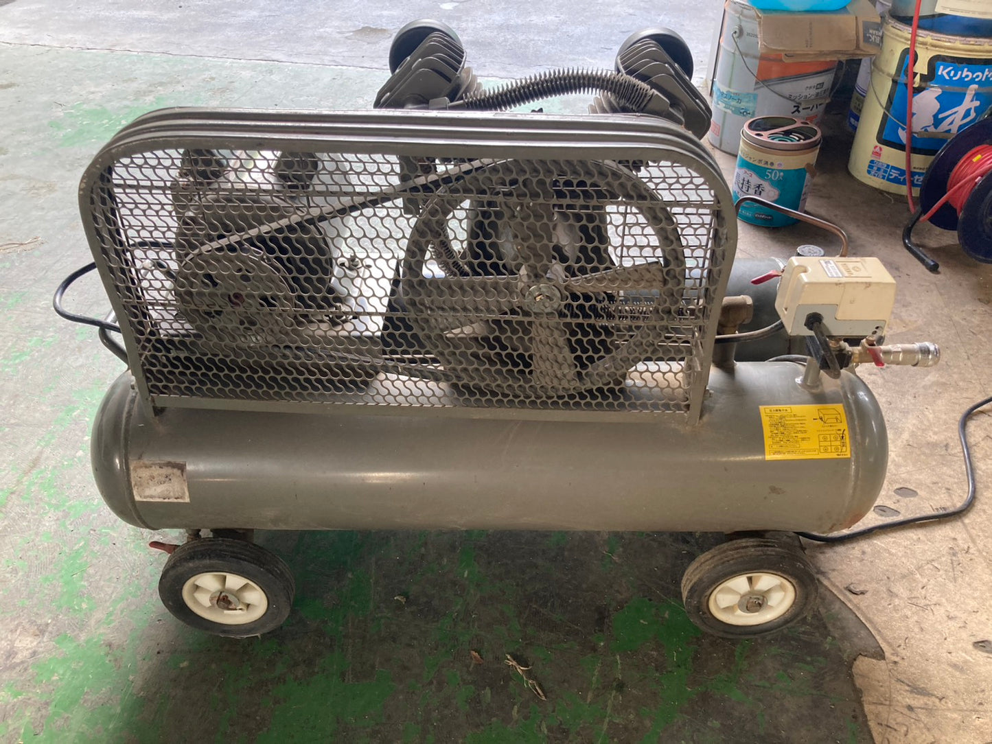 ナカトミ産業　中古　エアーコンプレッサー　PC-58A