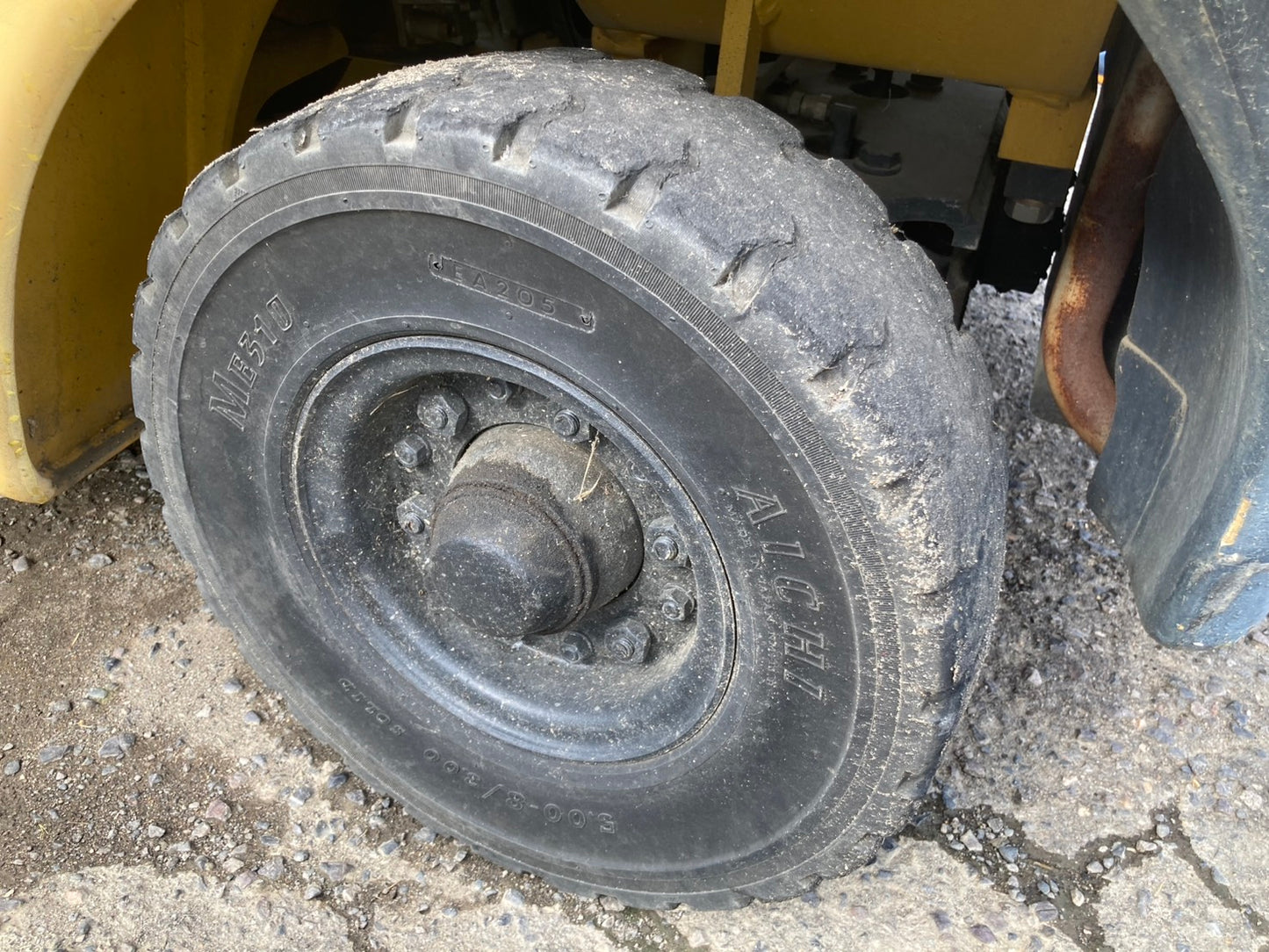 コマツ　中古　フォークリフト　1.4トン　FG15T-18