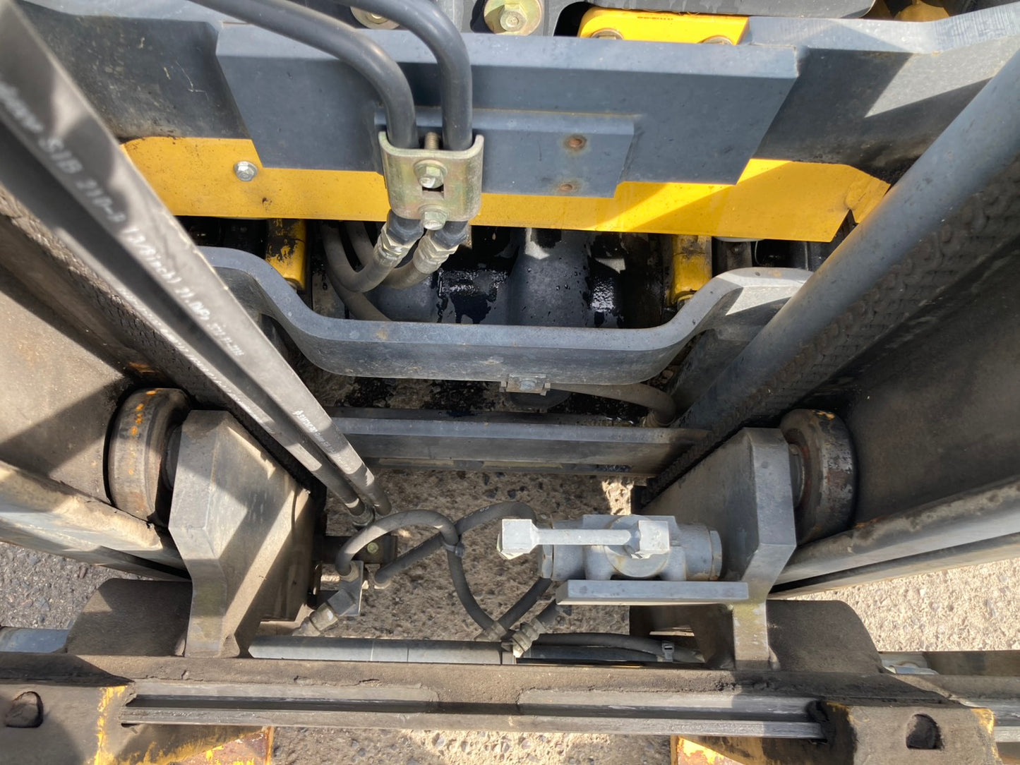 コマツ　中古　フォークリフト　1.4トン　FG15T-18