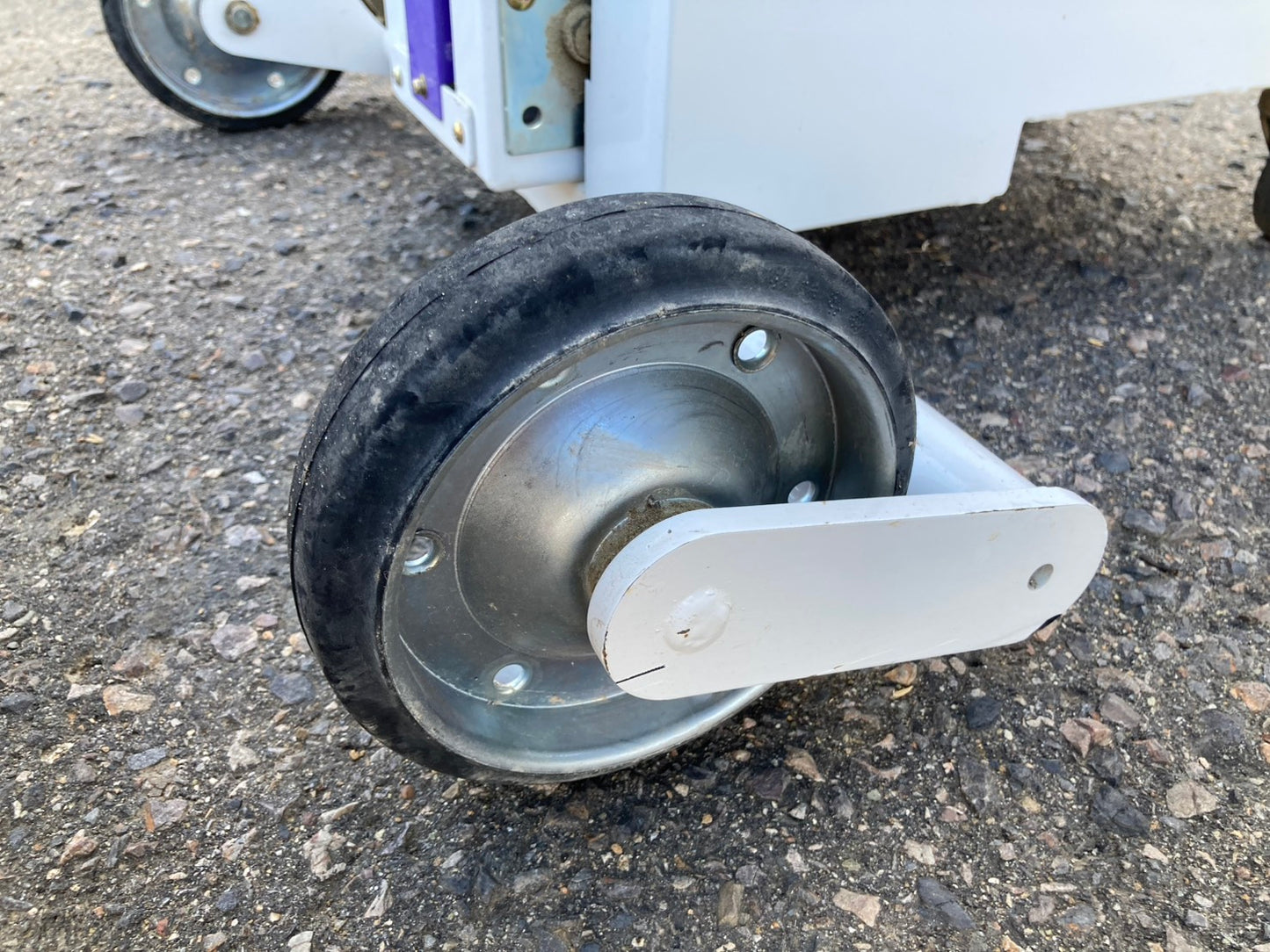 タイガーカワシマ　中古　米袋昇降機　LUB-208F