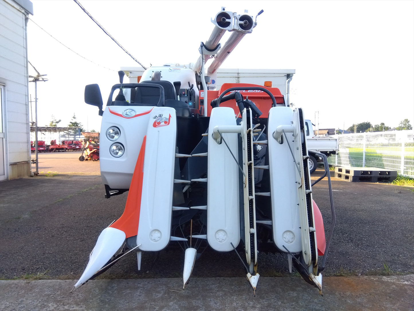 クボタ 中古 コンバイン  ER323GW  3条刈 142時間