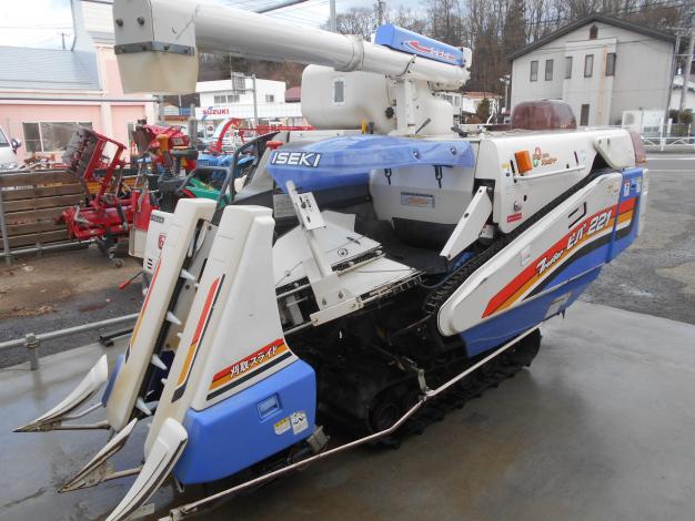 岩手県北上市発　イセキ　コンバイン　ビバHYB212G  中古　農機具 2条刈 イセキ 中古 コンバイン 2条 – 農キング