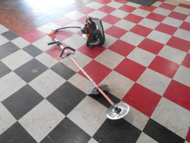 共立　刈払機　背負い式