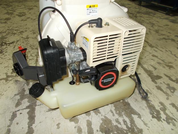 三菱　中古　背負動力散布機
