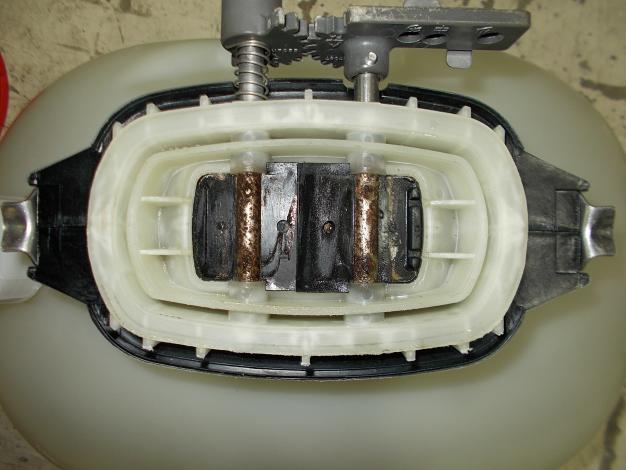 三菱　中古　背負動力散布機