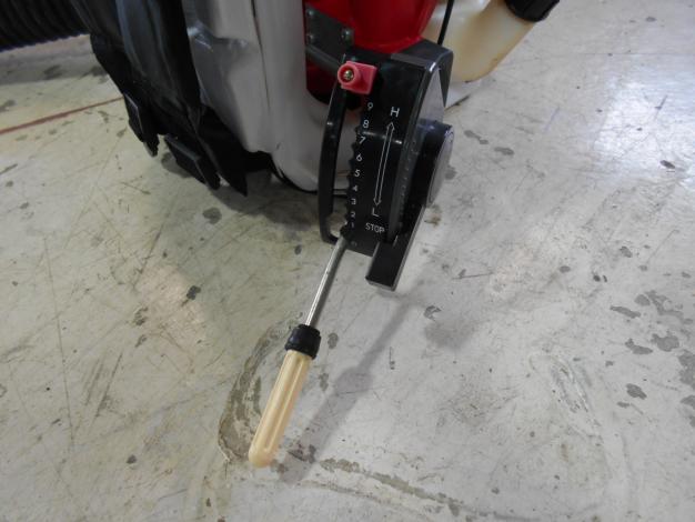 丸山製作所　中古背負動力散布機
