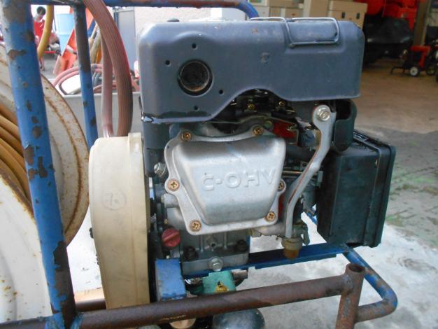 中古　アルミス　動力噴霧器