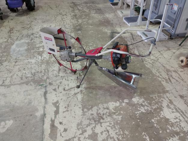 ゼノア　水田溝切機