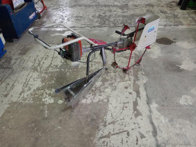 ゼノア　水田溝切機