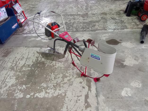 ゼノア　水田溝切機