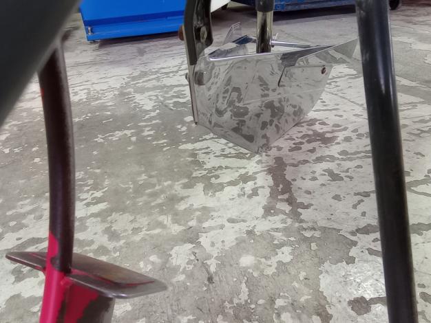 ゼノア　水田溝切機