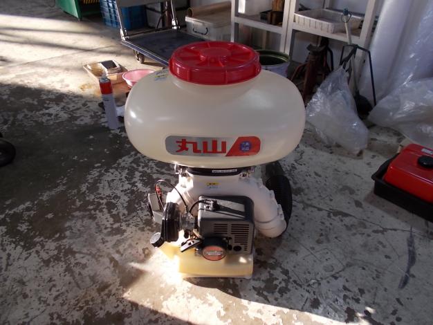 丸山　中古　背負動力散布機