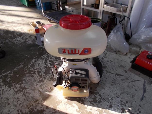 丸山　中古　背負動力散布機