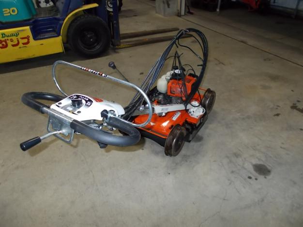 クボタ　中古　自走式草刈機