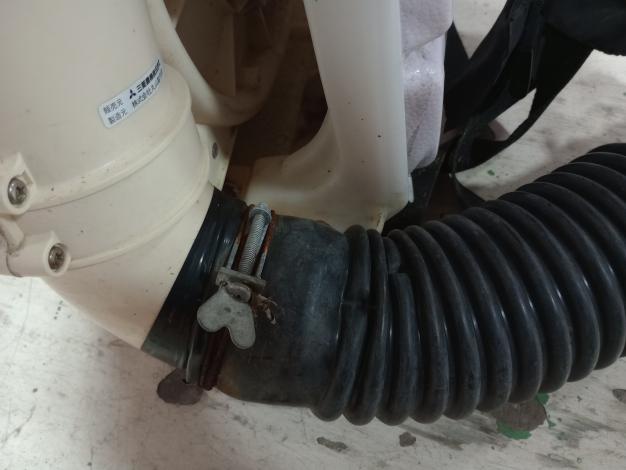 三菱　背負動力散布機