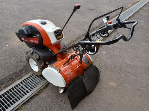 クボタ　中古耕耘機
