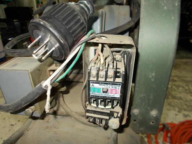 イワタ　中古　コンプレッサー