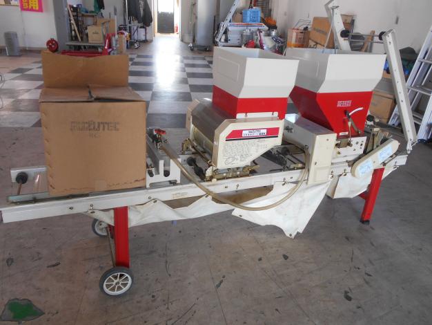 中古　スズテック　播種機