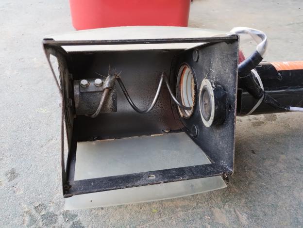 LコンYOUNG　LD100-B　3相200V 石井 レザーコンテナ LD100-B - 農業機械・農業器具・農業設備品