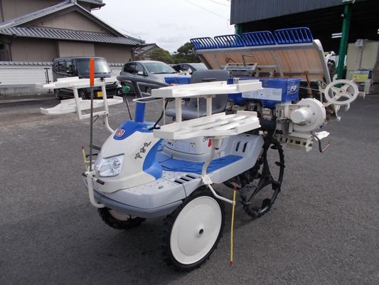 施肥機付 4条田植機