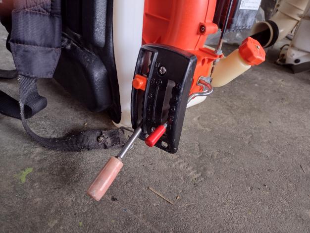 共立　中古　背負動噴