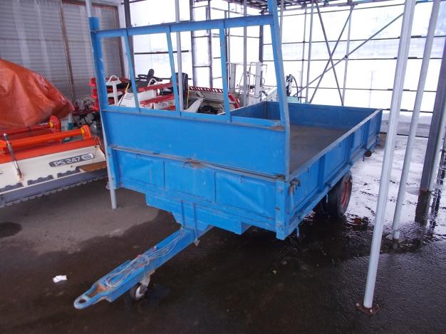 中古　トレーラー