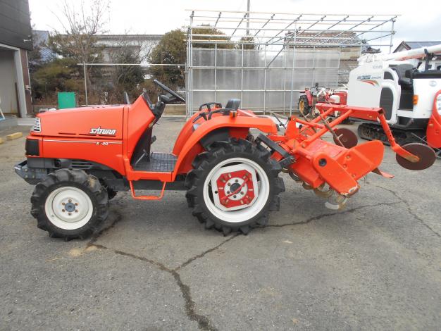 中古 クボタ トラクター