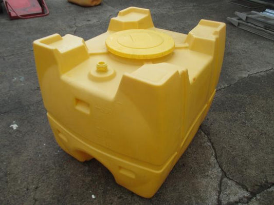 不明　中古　ローリータンク