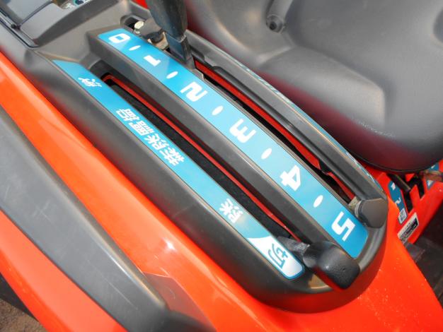 中古　クボタトラクター