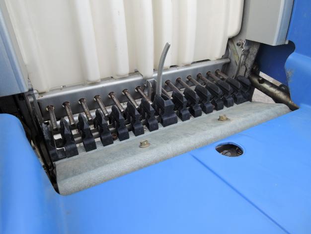 みのる(イセキ) 中古 ポット式 田植機 4条