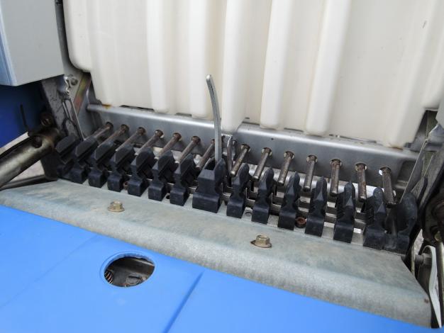 みのる(イセキ) 中古 ポット式 田植機 4条