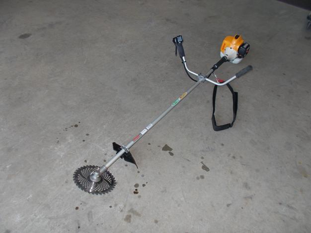 リョービ　中古　刈払機