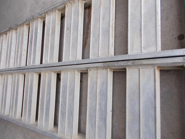 中古　アルミブリッジ