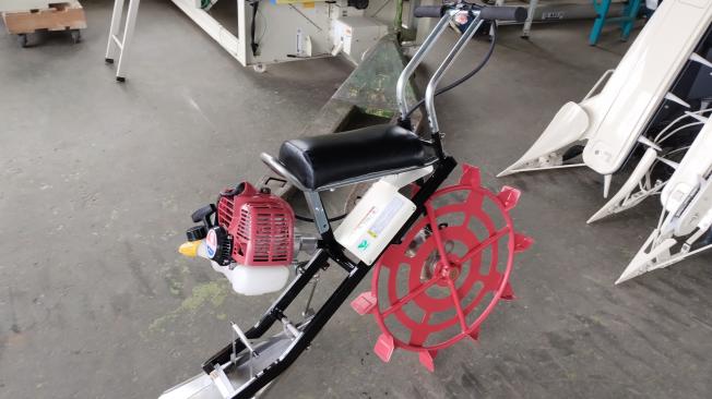 丸山　中古乗用溝切機