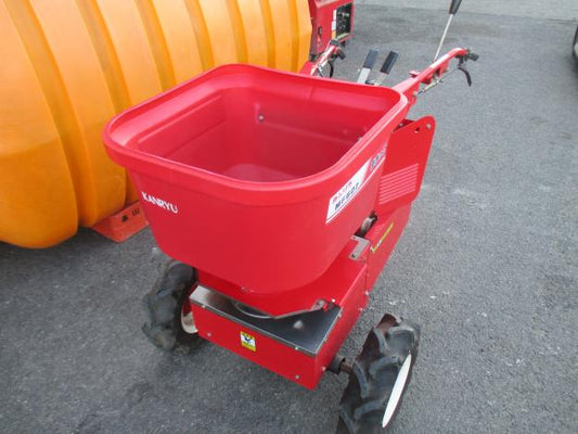 カンリウ工業　中古　肥料散布機