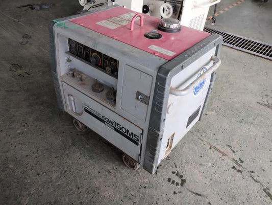 新ダイワ　中古　発電機