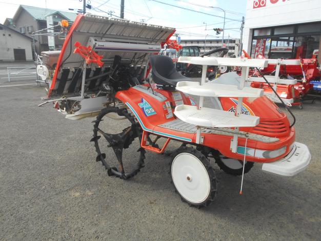 クボタ 中古 田植機 5条 施肥機付き – 農キング