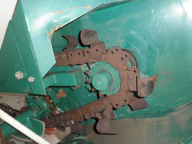 堀取トレンチャー