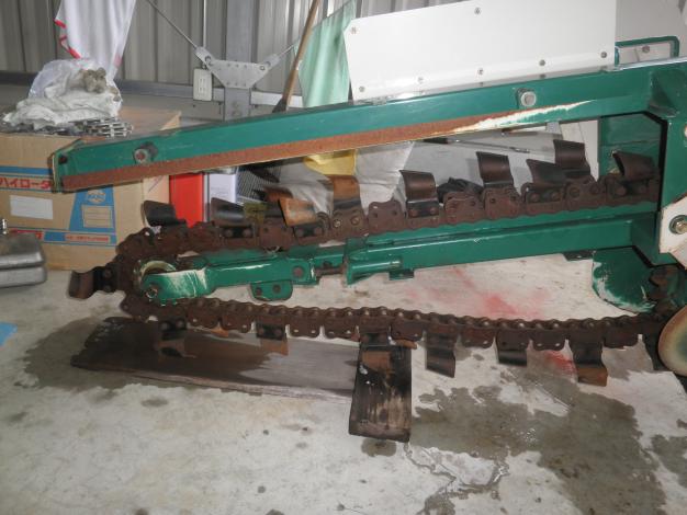 堀取トレンチャー