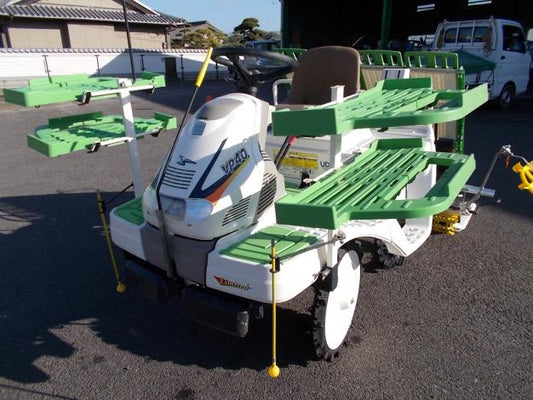 ヤンマーすこやかローター付田植機(枕地整地)