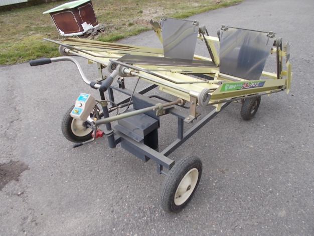タイショー　中古　苗箱並べ機