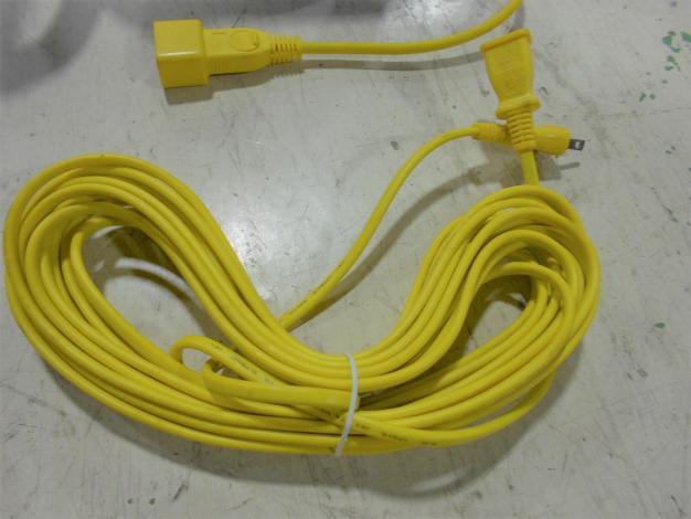 お譲りします！  日立工機 植木バリカン 刈り込み幅450mm（中古・Bランク） ЗЗ HITACHI 日立 18v 400mm コードレス植木バリカン バッテリーx2 充電